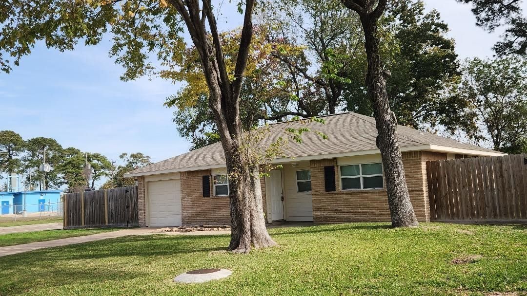 Real estate property located at 830 Deerpass, Harris, Sterling Forest, Channelview, TX, US