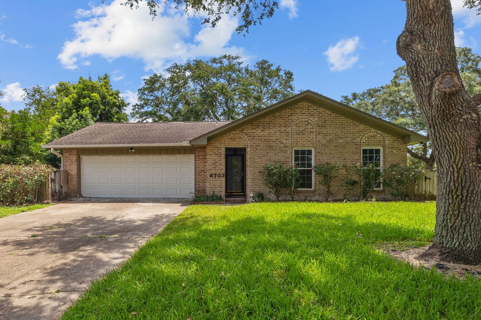 Real estate property located at 6703 Pecanwood, Galveston, Pecan Wood Estates, Hitchcock, TX, US