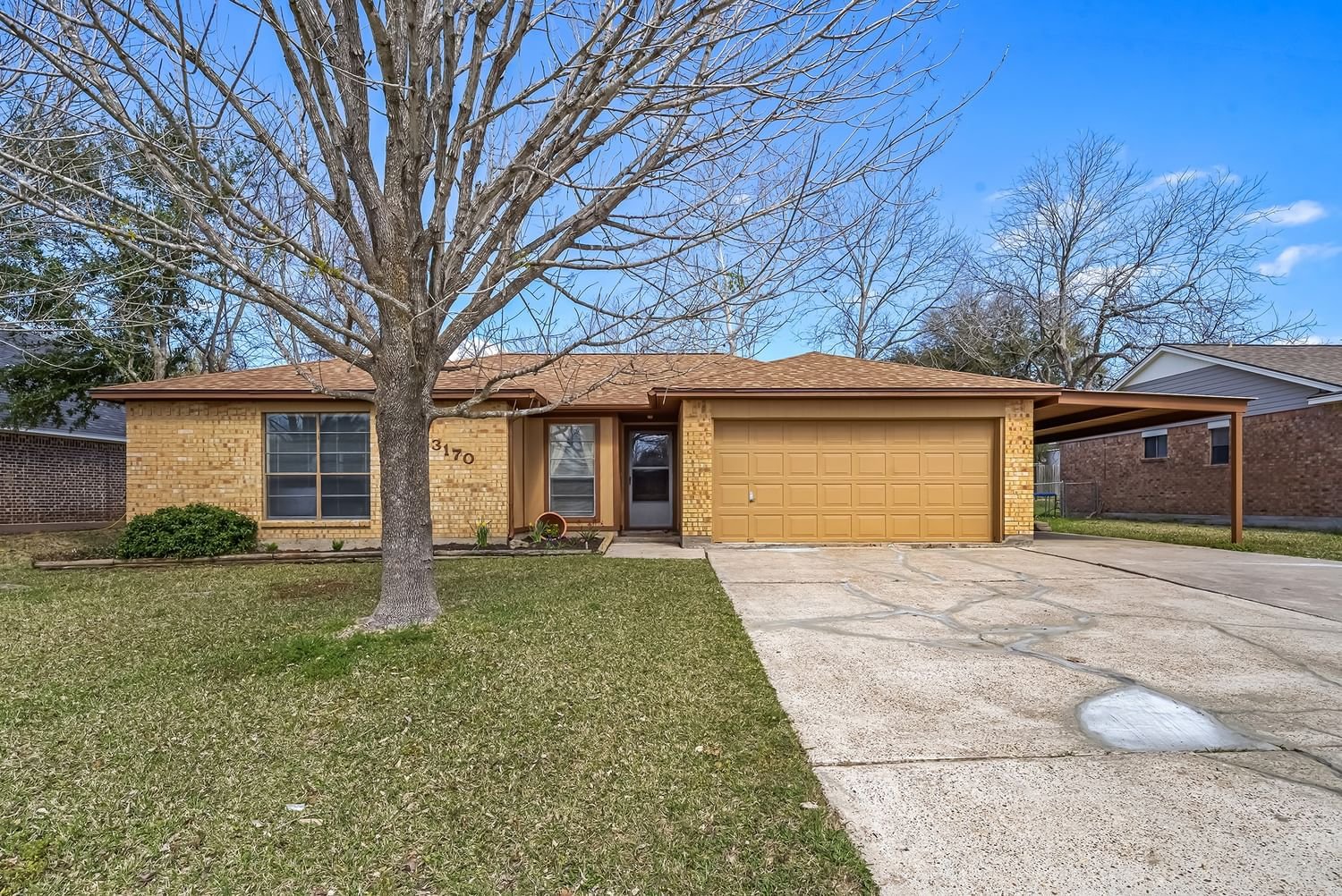 Real estate property located at 13170 Bluff View, Montgomery, Lake Conroe Hills 01, Willis, TX, US
