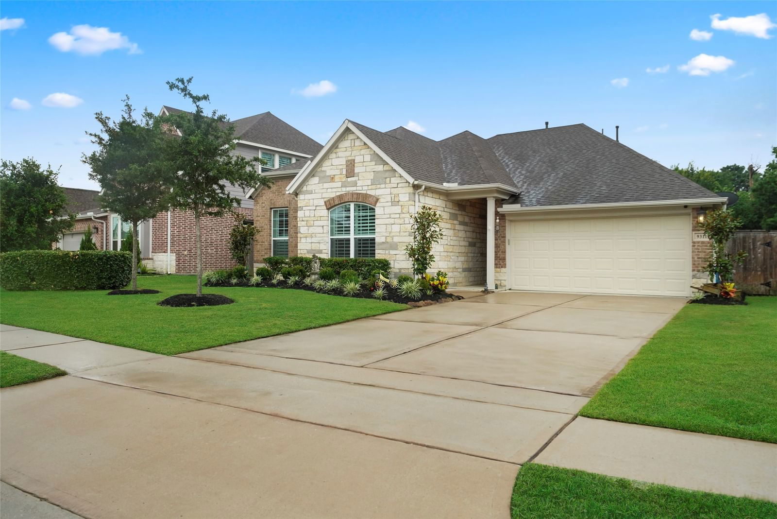 Real estate property located at 9311 Victory Canyon, Harris, Lakes at Creekside, Tomball, TX, US