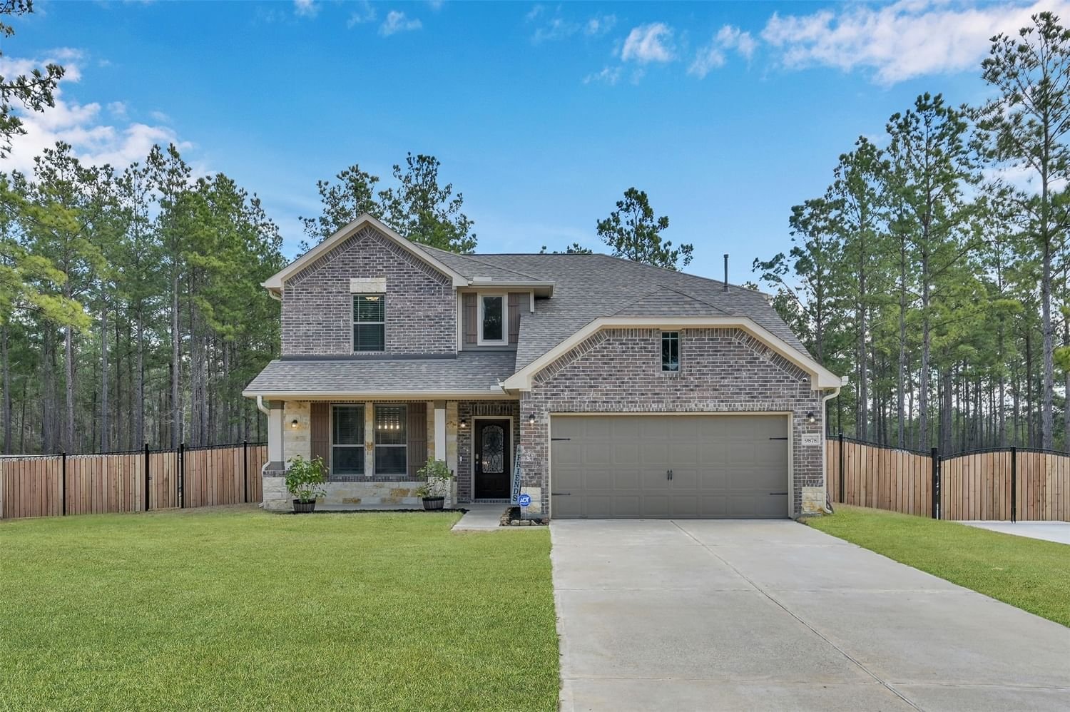 Real estate property located at 9878 Guadalupe, Montgomery, Deer Pines 01, Conroe, TX, US