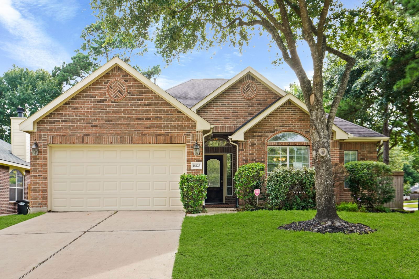 Real estate property located at 18123 Cabin Green Court, Harris, Eagle Springs, Humble, TX, US