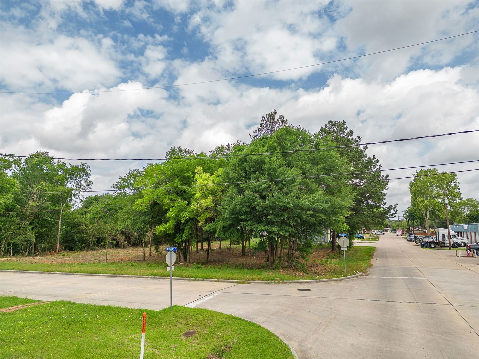 Real estate property located at Lot 1 Block 1 Mechanic, Harris, City of Tomball, Tomball, TX, US