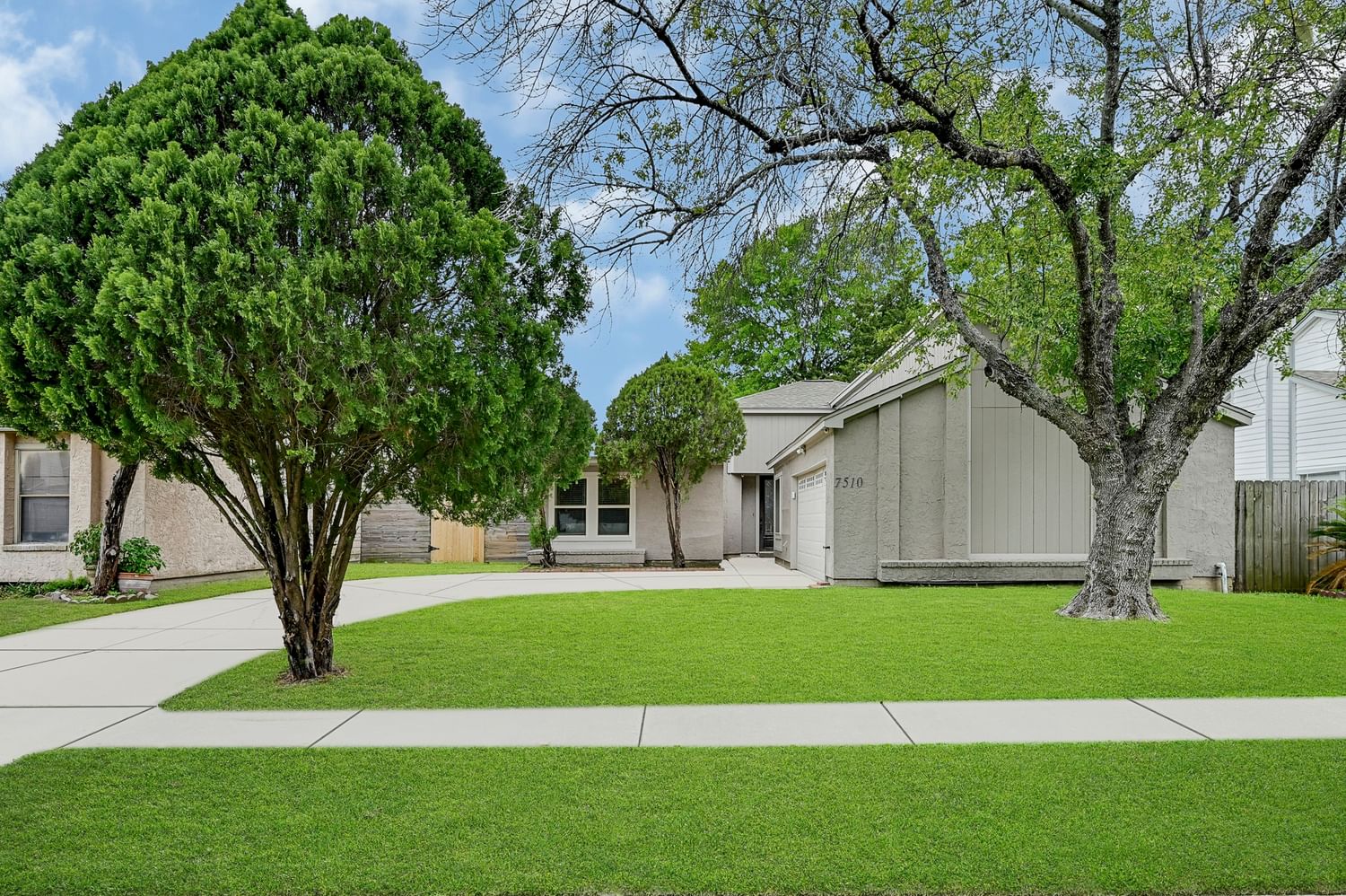 Real estate property located at 7510 Alcomita, Harris, Mission Bend San Gabriel Sec 0, Houston, TX, US