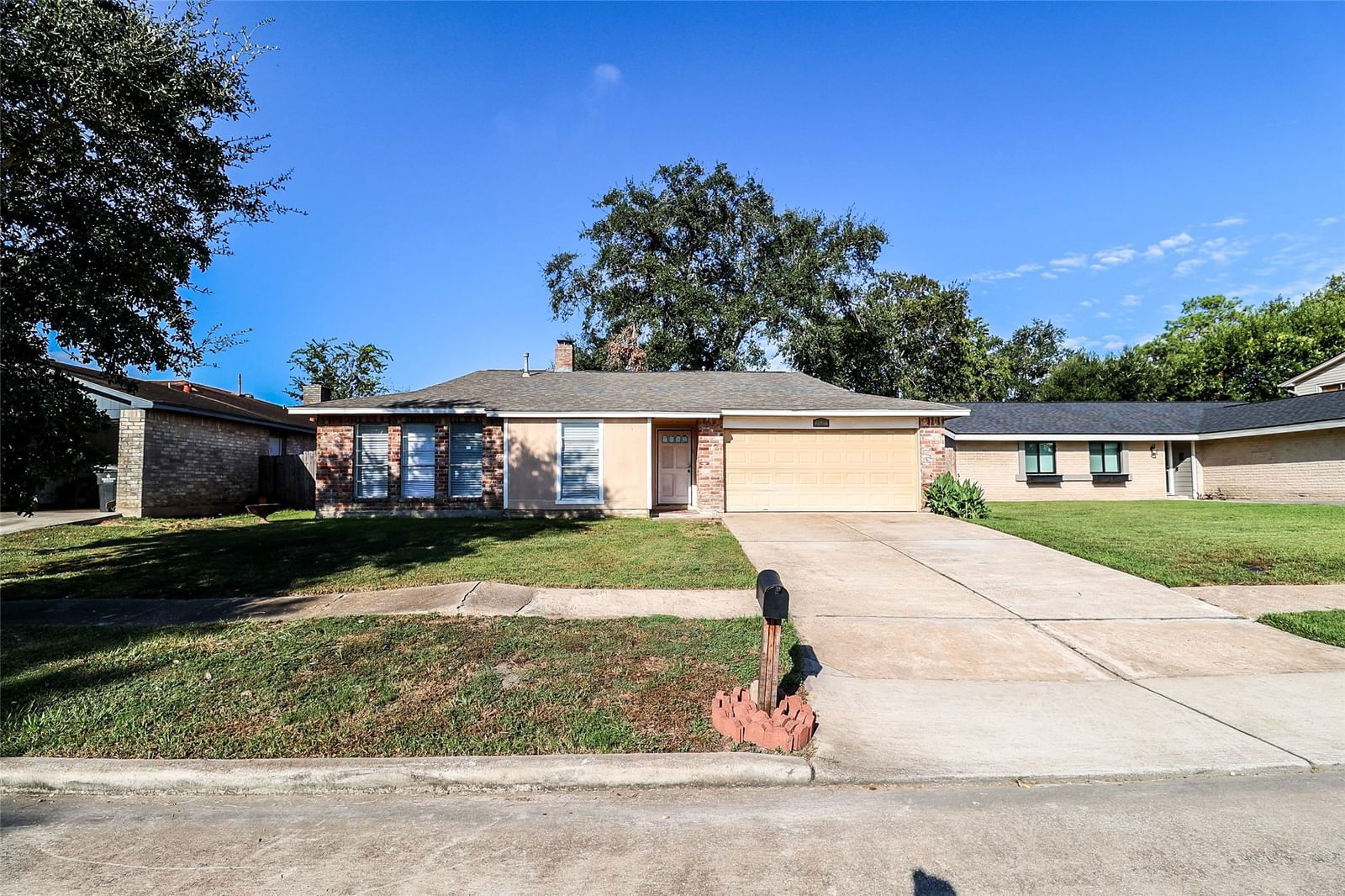 Real estate property located at 10506 Overview, Fort Bend, Townewest Sec 1, Sugar Land, TX, US