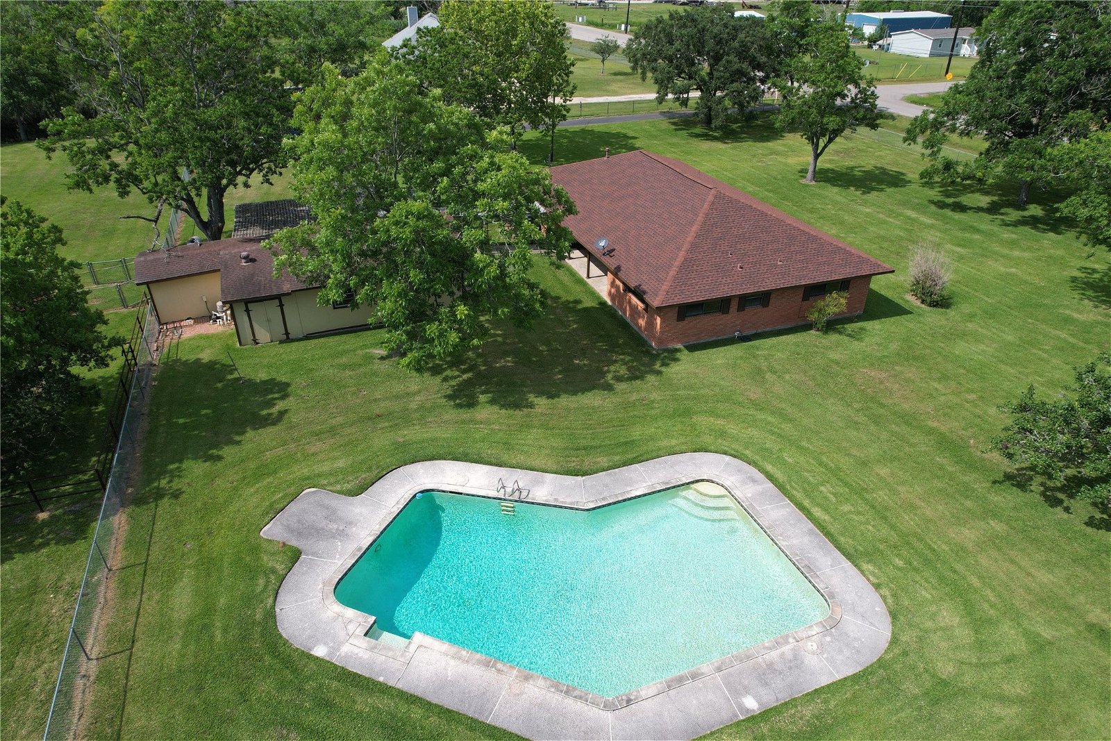 Real estate property located at 4102 Chocolate Bayou Road County Ro, Brazoria, A C H & B, Manvel, TX, US