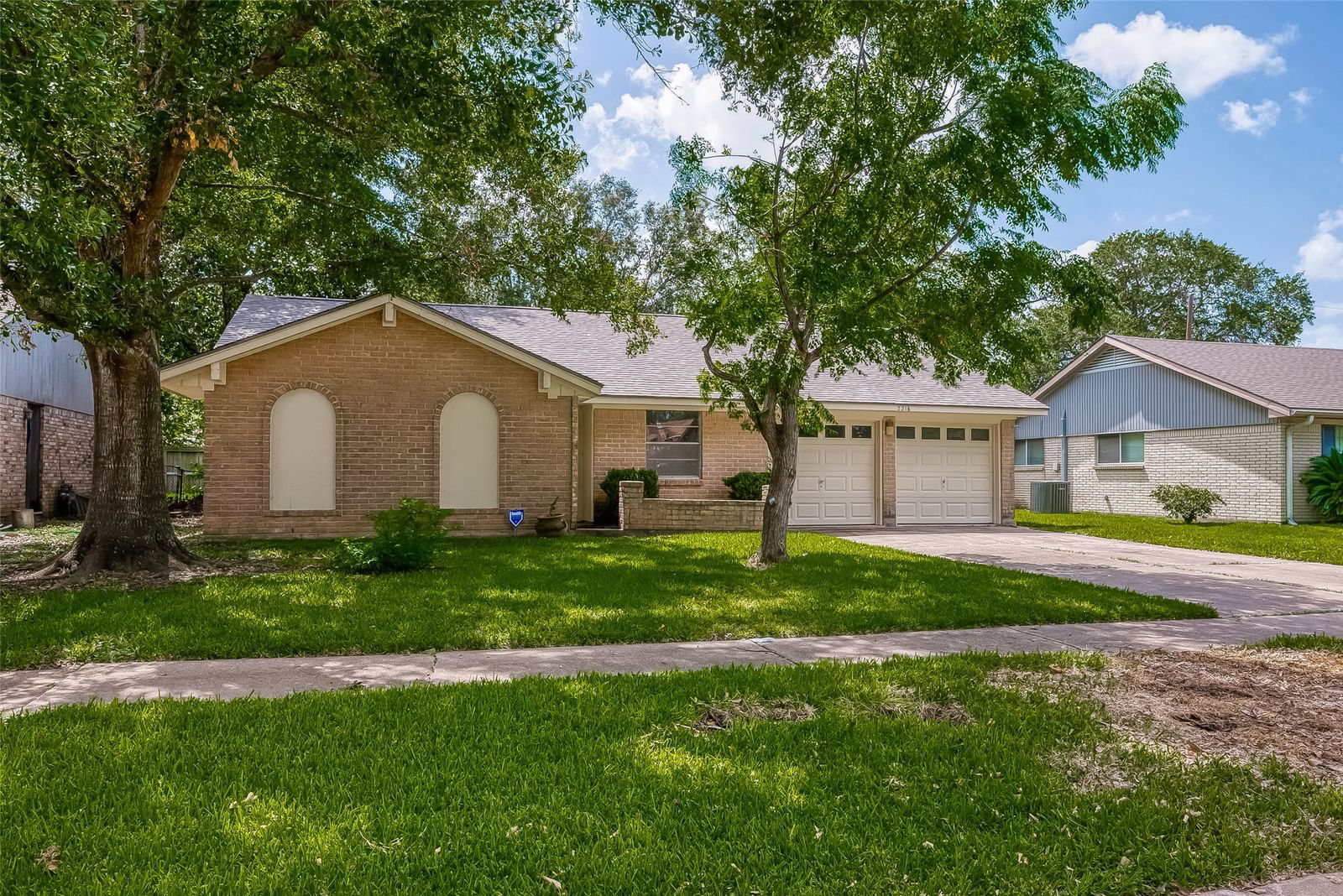 Real estate property located at 2216 Hickory, Harris, Sam Rayburn Heights R/P, Pasadena, TX, US