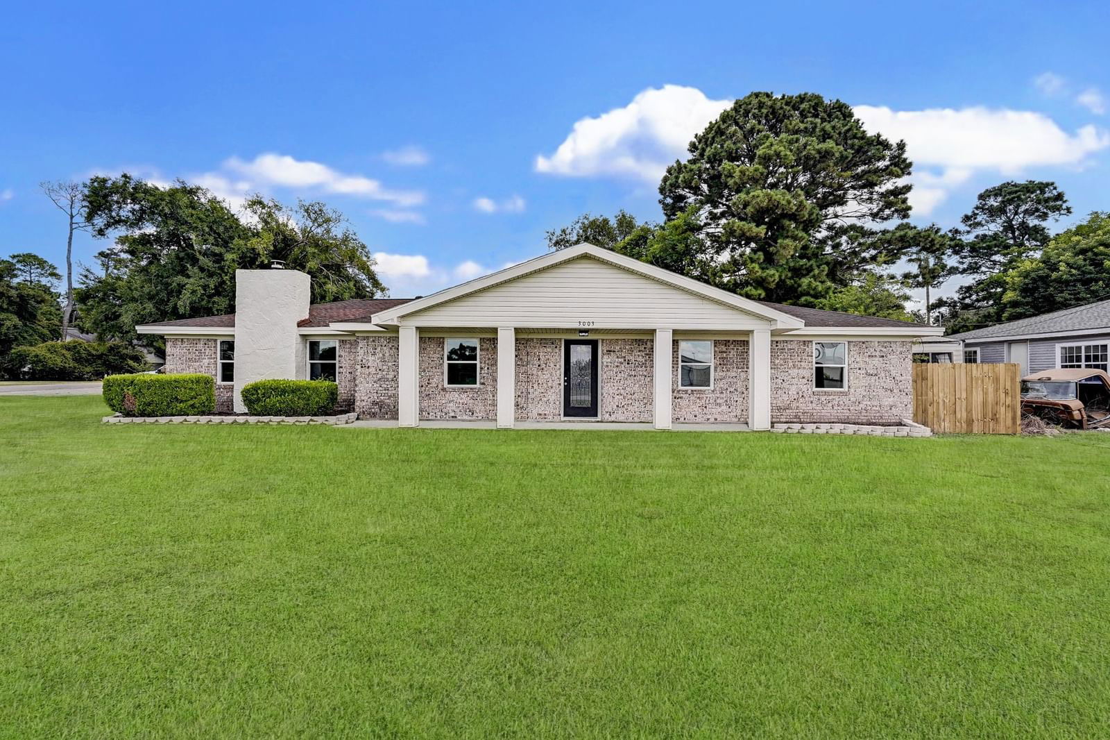 Real estate property located at 3003 Spurlock, Jefferson, Del Monte, Nederland, TX, US