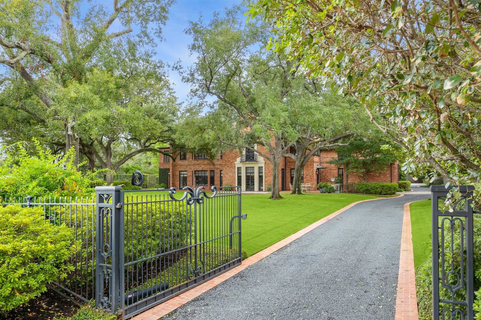 Real estate property located at 2110 River Oaks, Harris, River Oaks Country Club Estate, Houston, TX, US