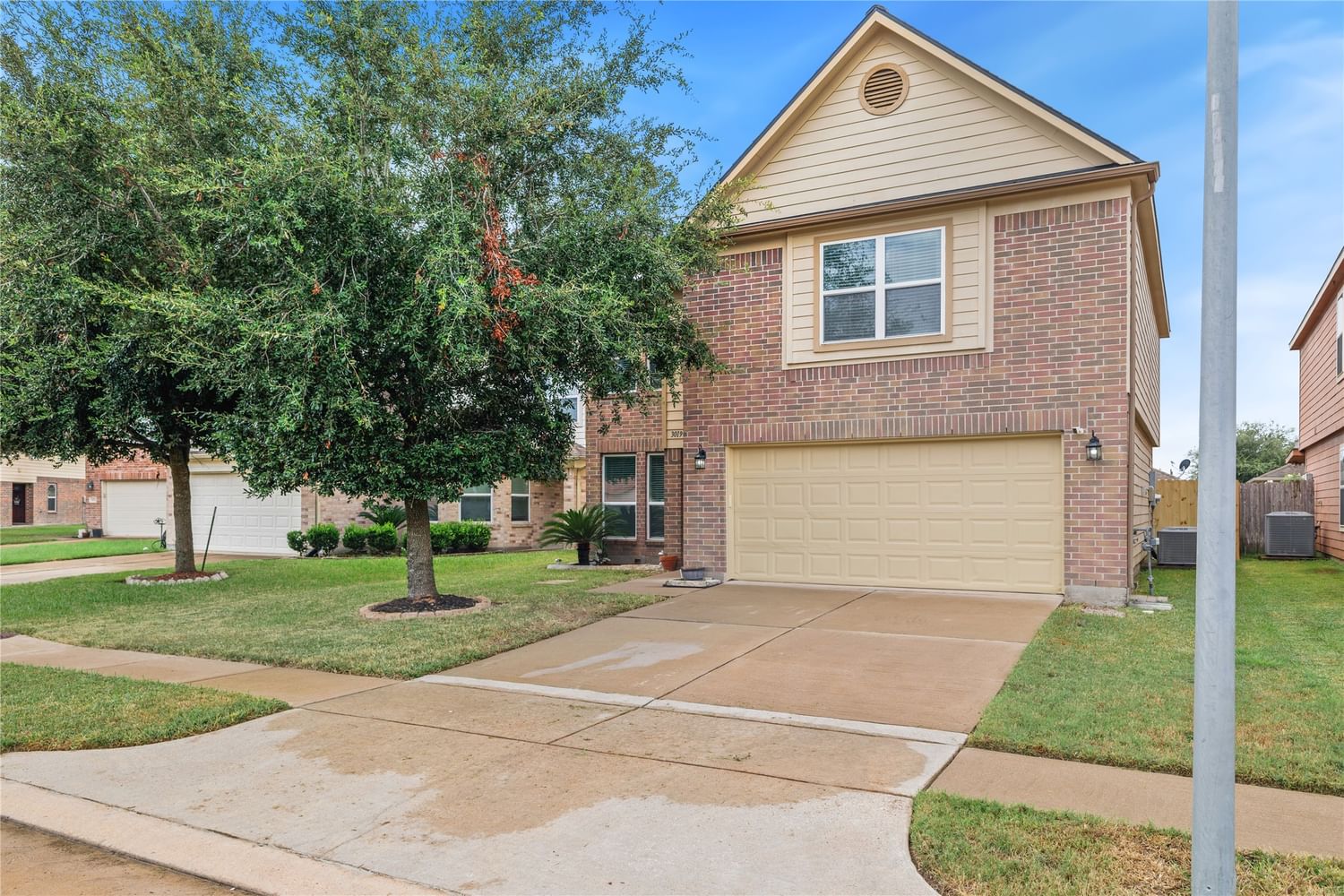 Real estate property located at 3019 Apple Dale, Harris, Barkers Xing Sec 7, Houston, TX, US