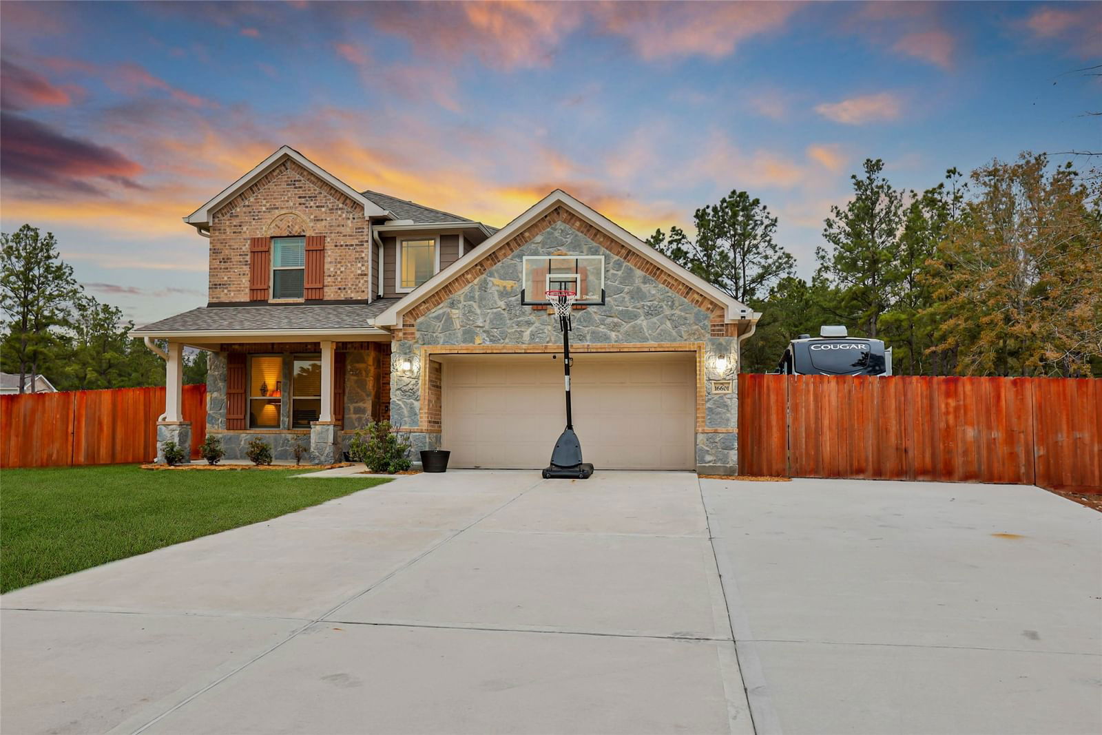 Real estate property located at 16601 Crosby, Montgomery, Deer Pines, Conroe, TX, US