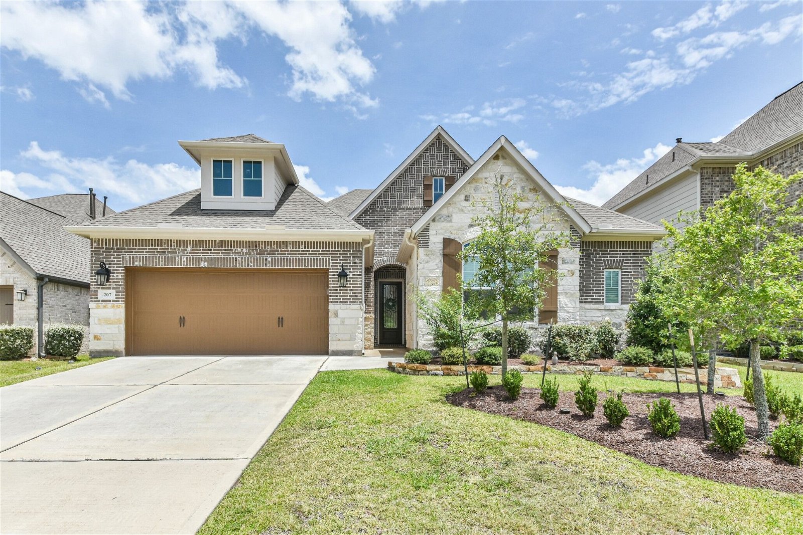 Real estate property located at 207 Painted Trillium, Montgomery, Grand Central Park, Conroe, TX, US
