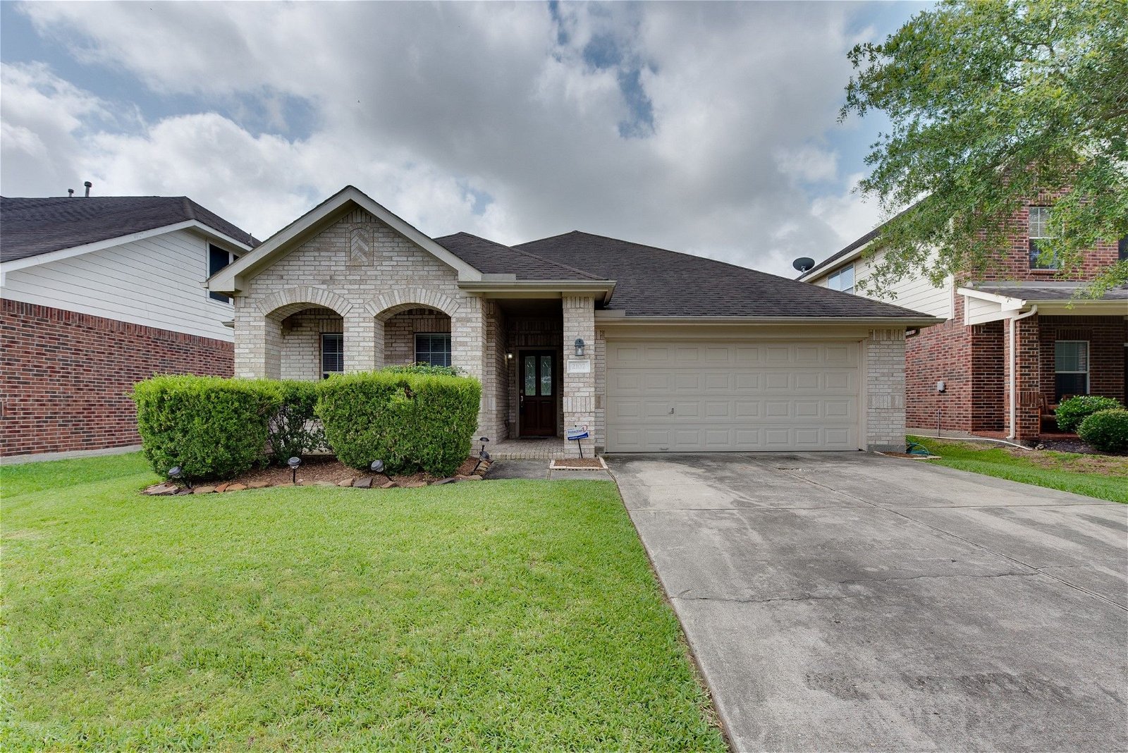 Real estate property located at 2107 Hawthorne Brook, Fort Bend, Winfield Lakes Sec 9, Fresno, TX, US