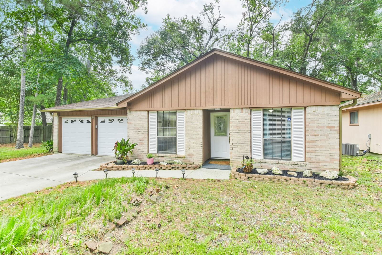 Real estate property located at 16 Capewood, Montgomery, Wdlnds Village Panther Ck 09, The Woodlands, TX, US