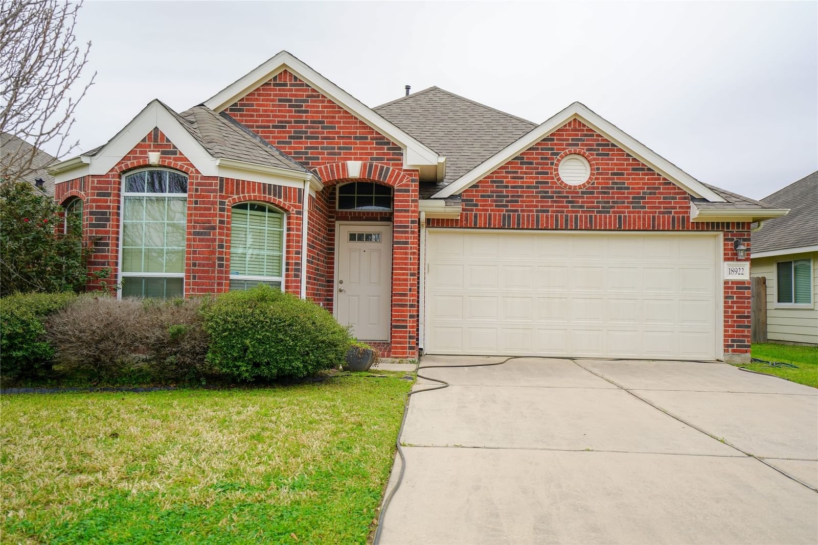 Real estate property located at 18922 Pinewood Point, Harris, Village/Northpointe West Sec 01, Tomball, TX, US
