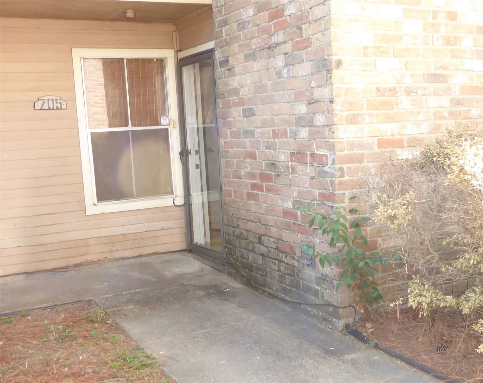 Real estate property located at 7402 Alabonson #705, Harris, Inwood Pines Condo, Houston, TX, US