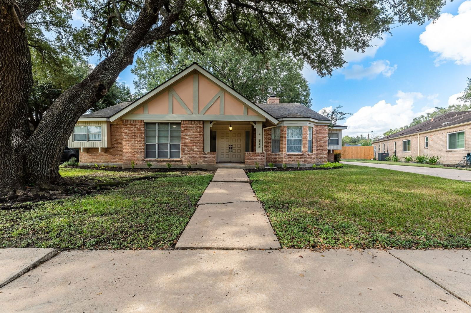 Real estate property located at 10806 Paulwood, Harris, Fondren Sw Northfield Sec 02, Houston, TX, US