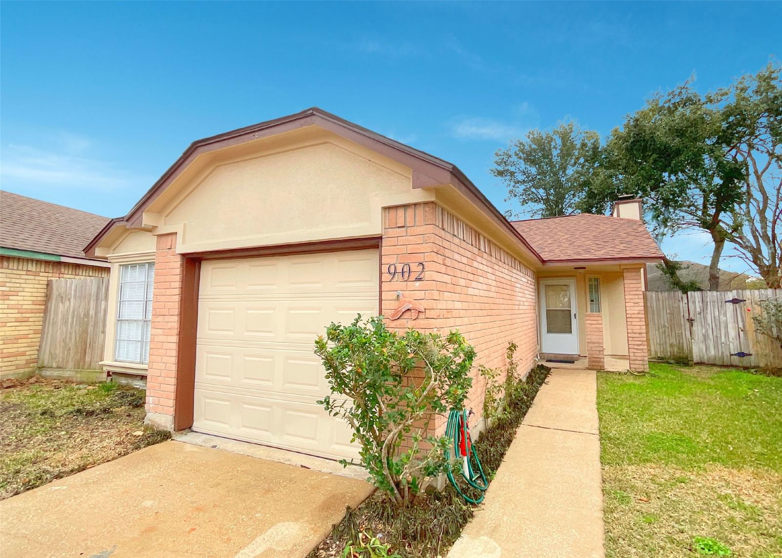 Real estate property located at 902 Somercotes, Harris, Sterling Green South Sec 03 R/, Channelview, TX, US