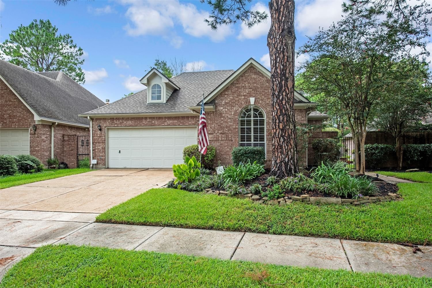 Real estate property located at 16011 Tall Pine, Harris, Brookwood Sec 04, Houston, TX, US