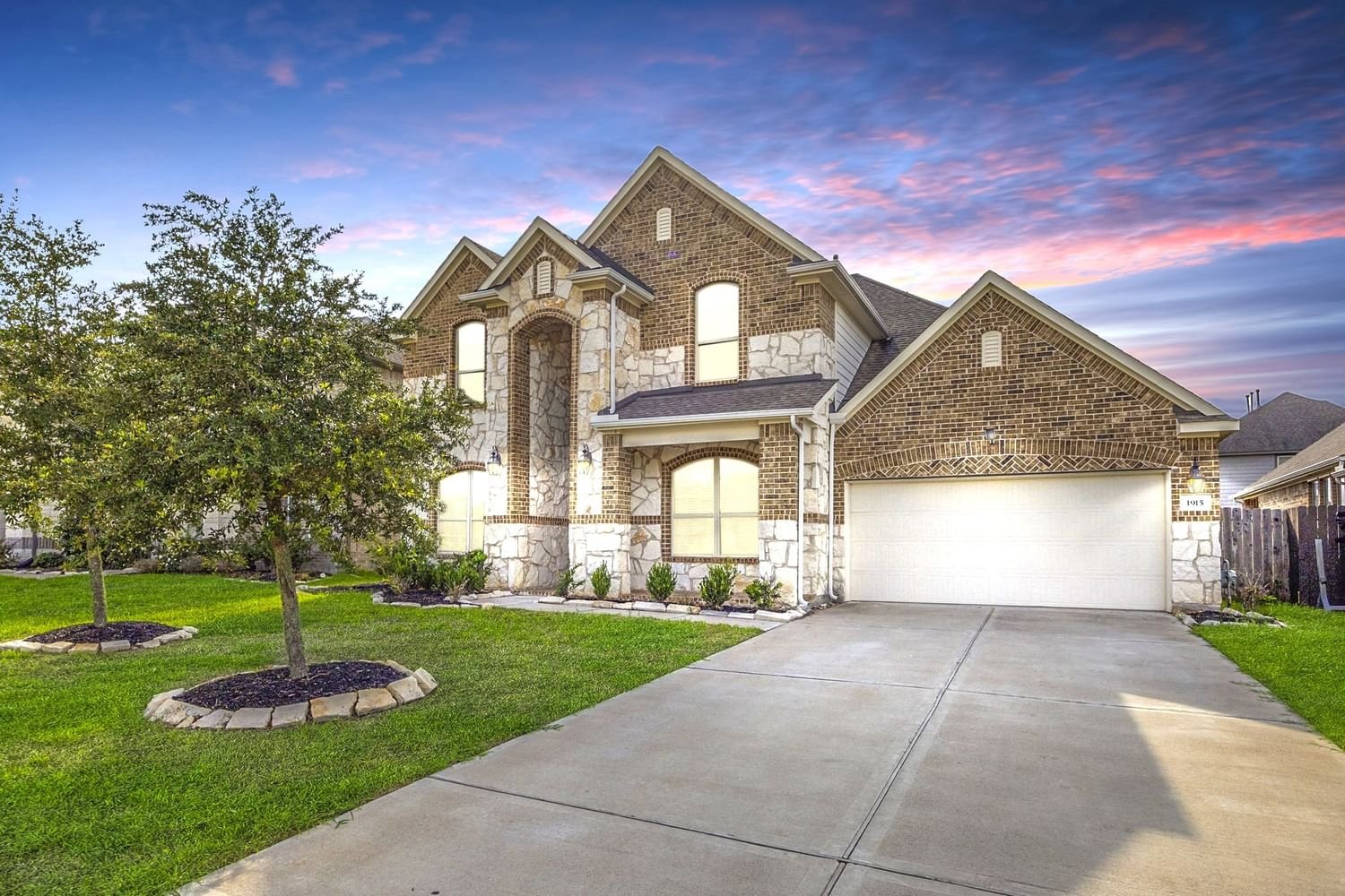Real estate property located at 1915 Windmill Ridge, Fort Bend, Richmond, TX, US