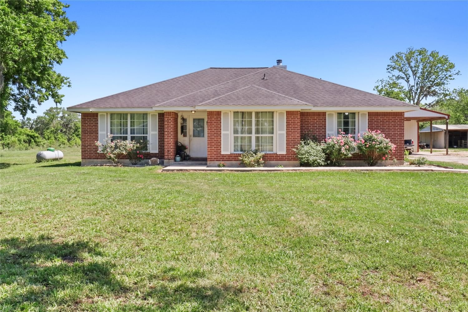 Real estate property located at 16227 County Road 489, Brazoria, Carlton Wooded Acres, Brazoria, TX, US