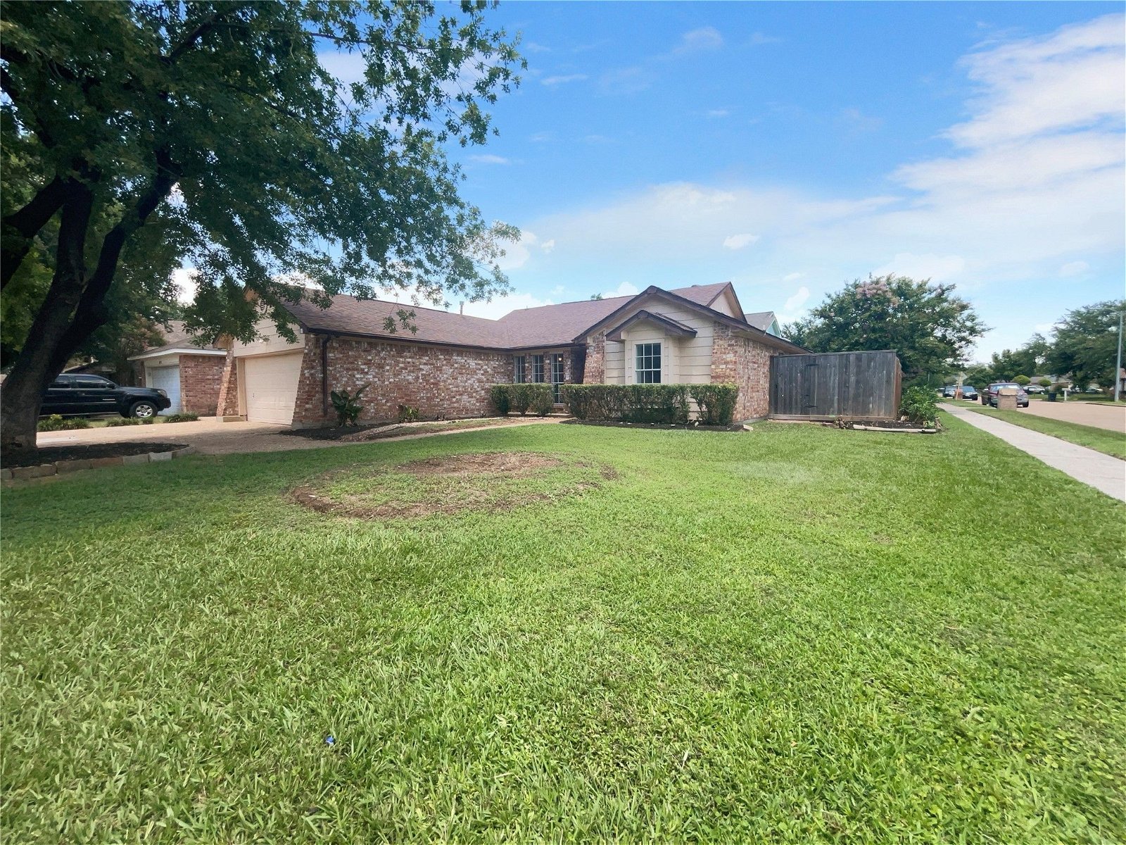 Real estate property located at 10406 Cedar Park, Harris, Houston, TX, US