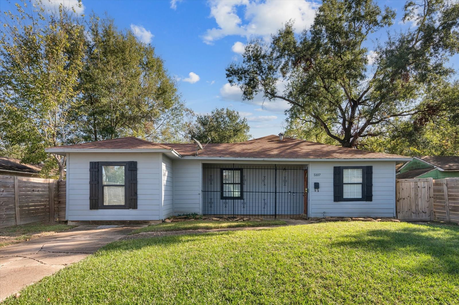 Real estate property located at 5107 Dickens, Harris, Macgregor Place Sec 02, Houston, TX, US