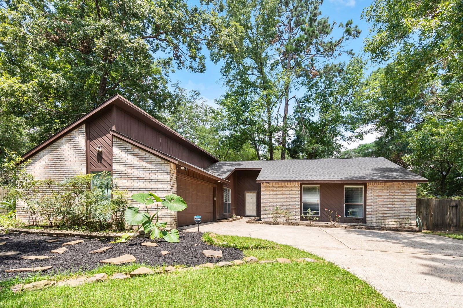 Real estate property located at 3707 Glade Forest, Harris, Hunters Ridge Village Sec 01, Houston, TX, US