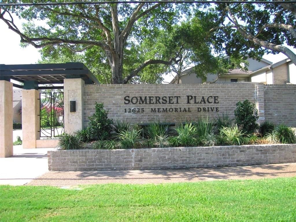 Real estate property located at 12625 Memorial #40, Harris, Somerset Place 03 R/P, Houston, TX, US