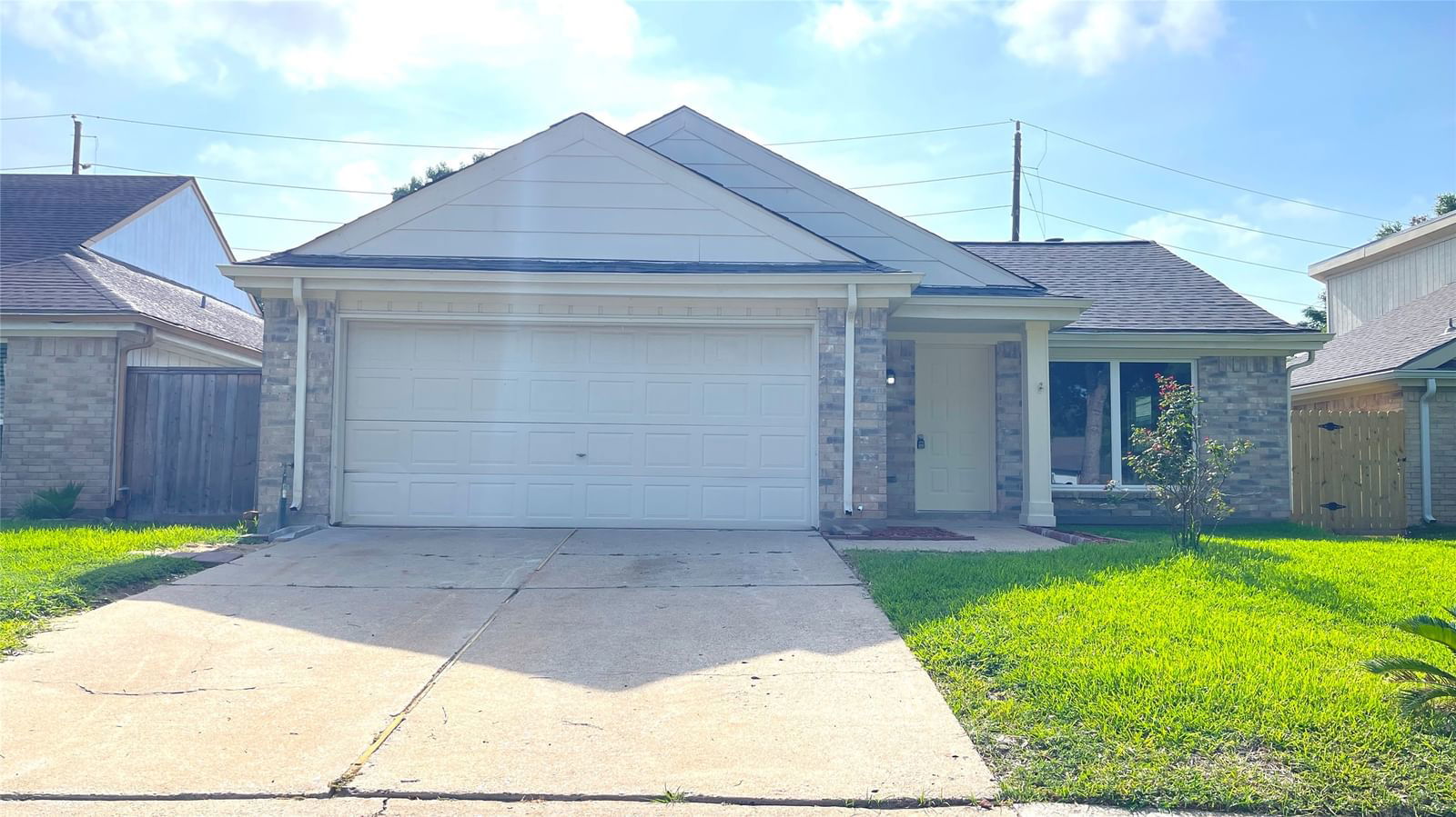 Real estate property located at 2326 Sunset, Fort Bend, The Highlands Sec 2, Sugar Land, TX, US