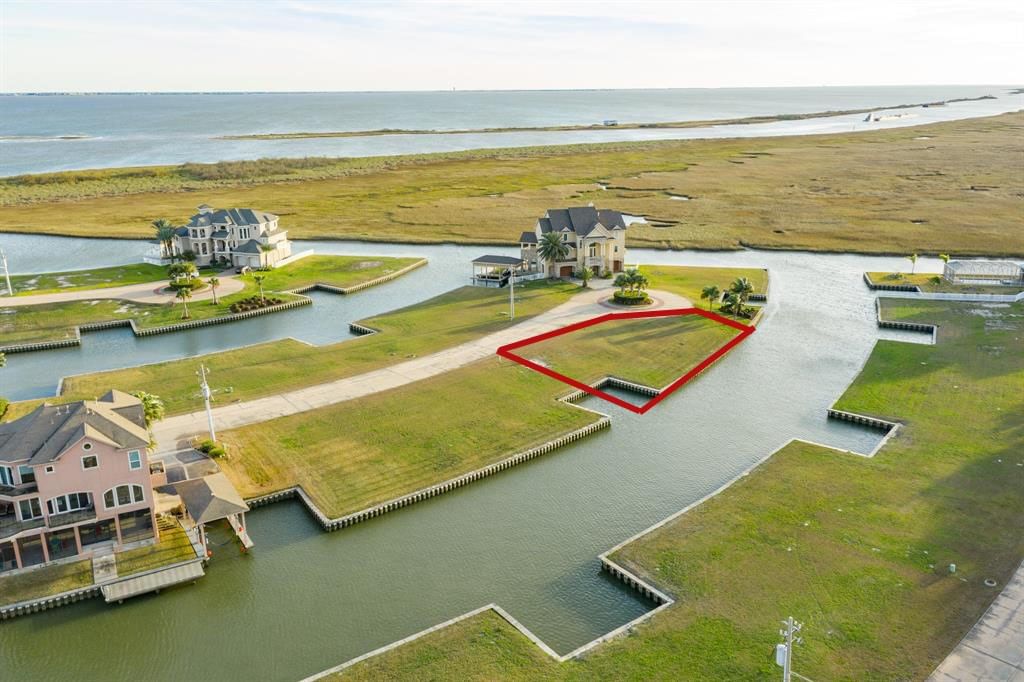 Real estate property located at 4 Half Moon, Galveston, Harborwalk, Hitchcock, TX, US