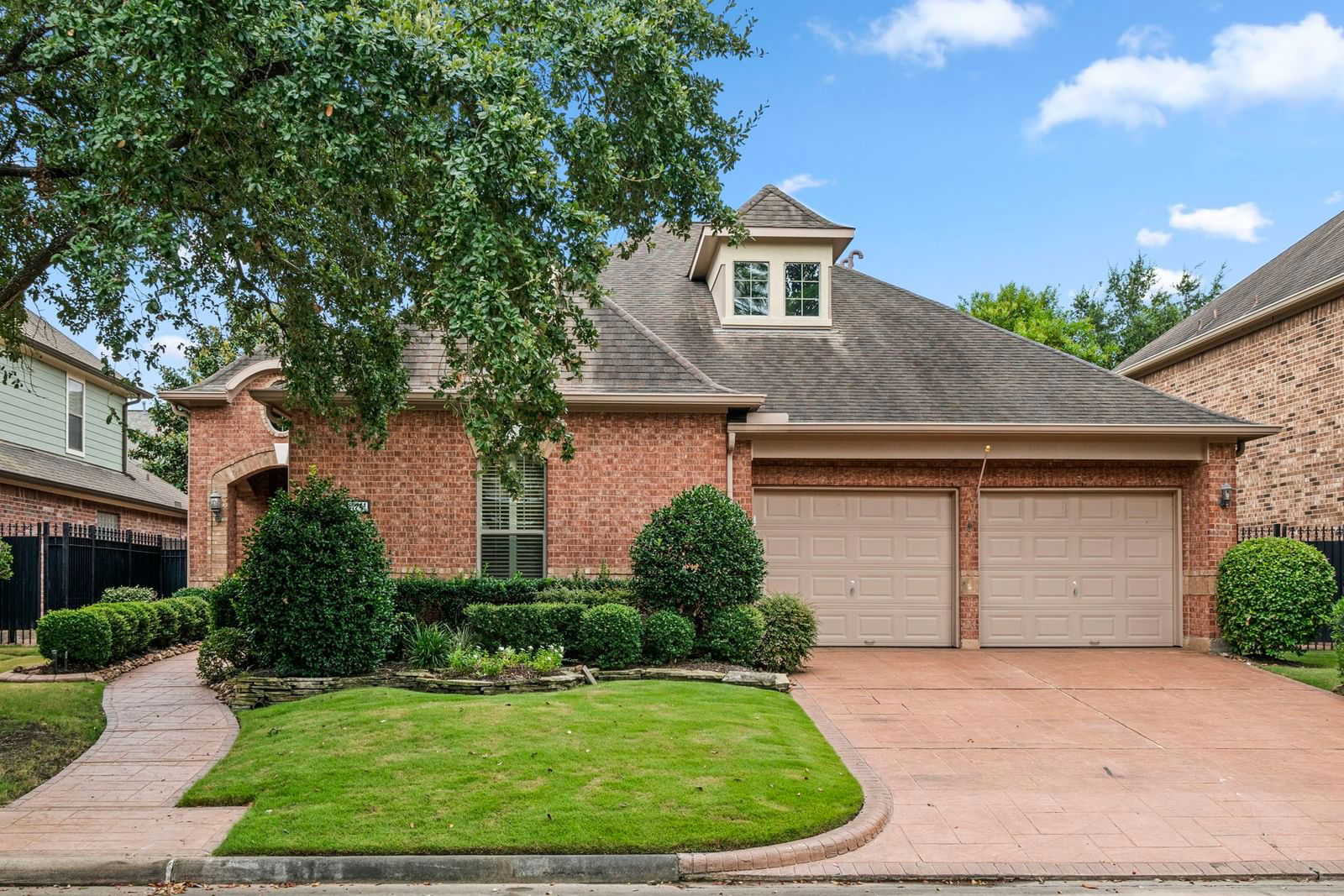 Real estate property located at 11211 Noblewood, Harris, Royal Oaks Country Club, Houston, TX, US