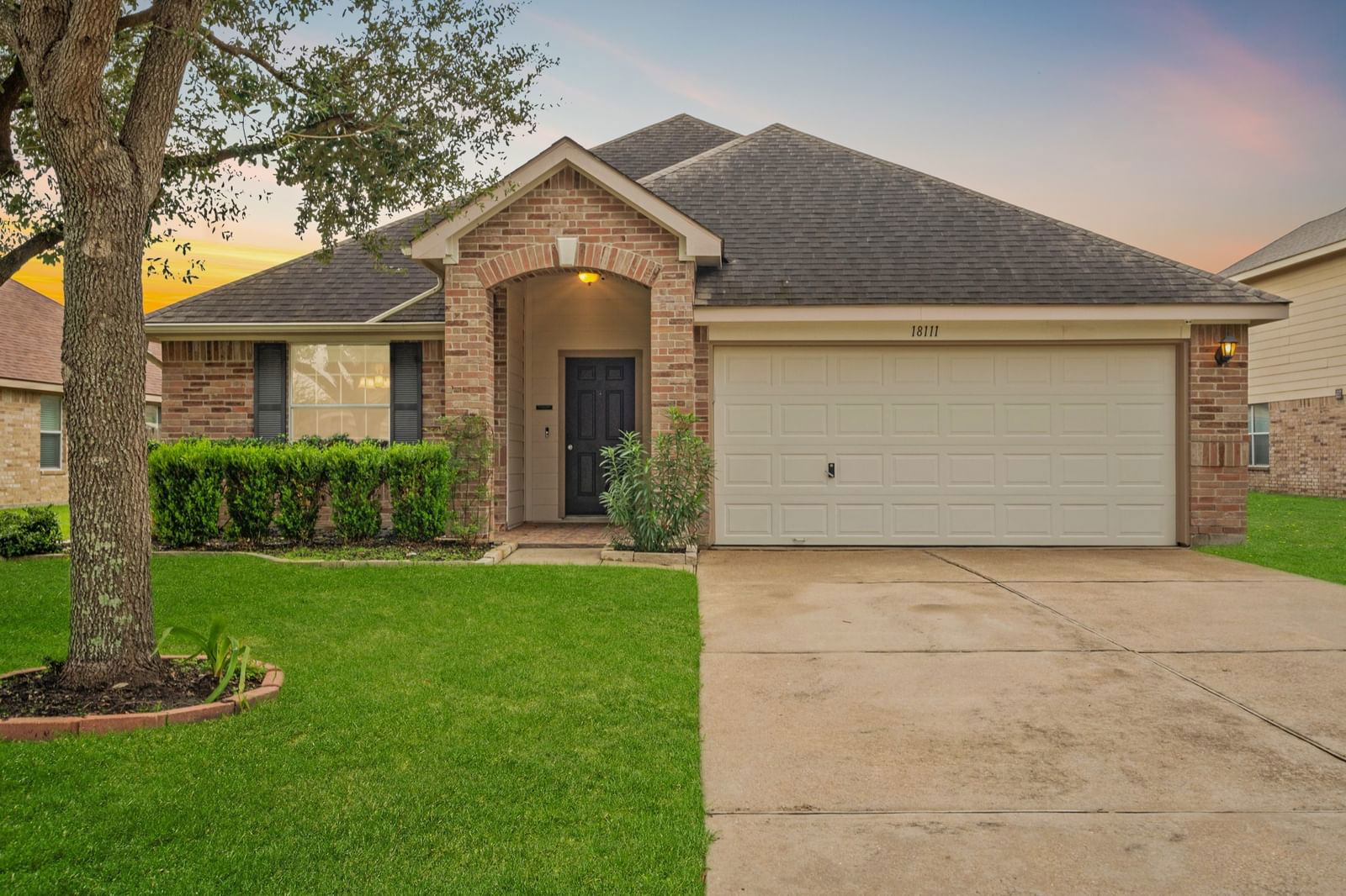 Real estate property located at 18111 Redoak Manor, Harris, Lone Oak Village, Cypress, TX, US