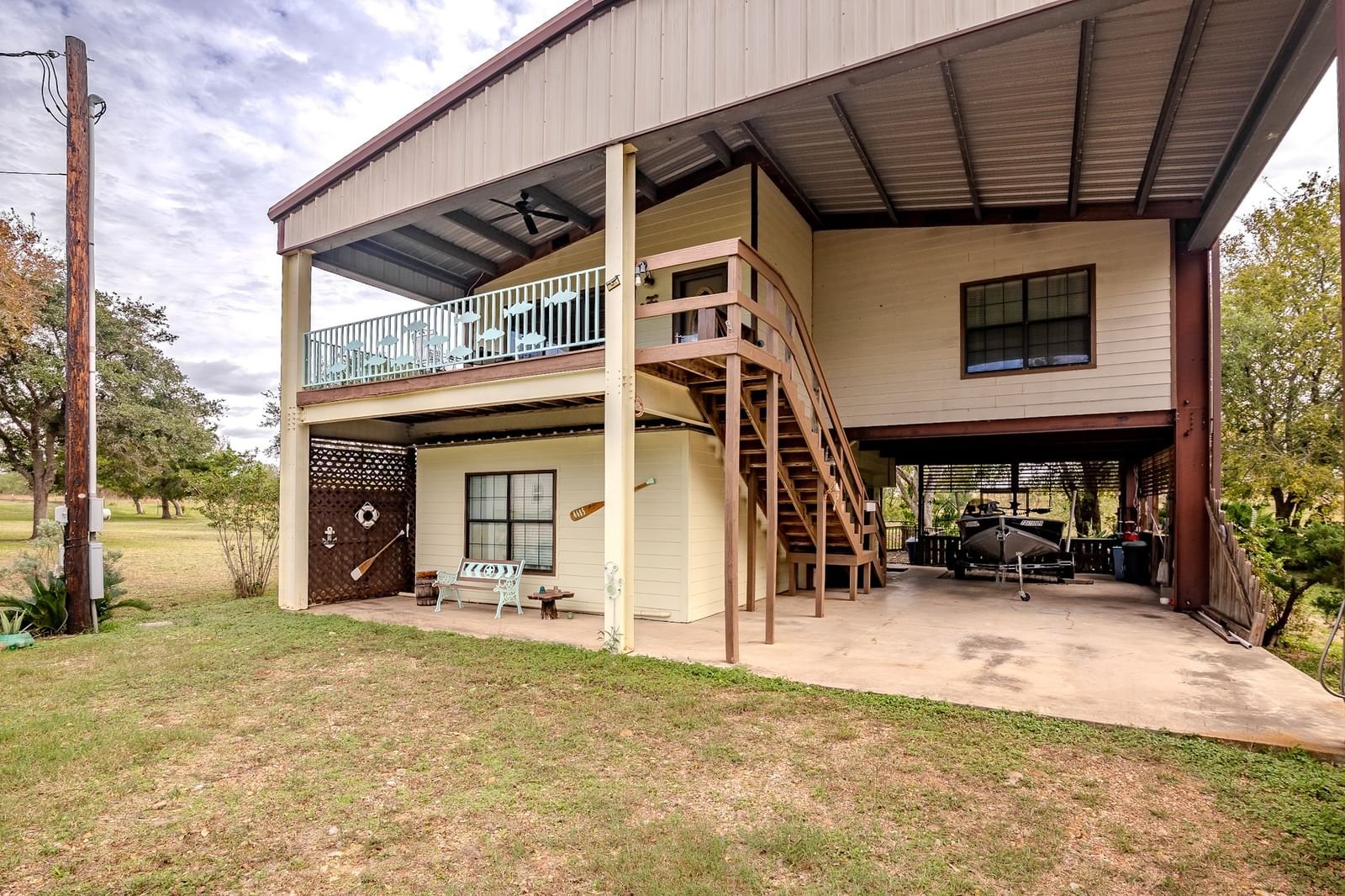 Real estate property located at 4685 County Road 328, Jackson, Lasalle Landing 02, Edna, TX, US