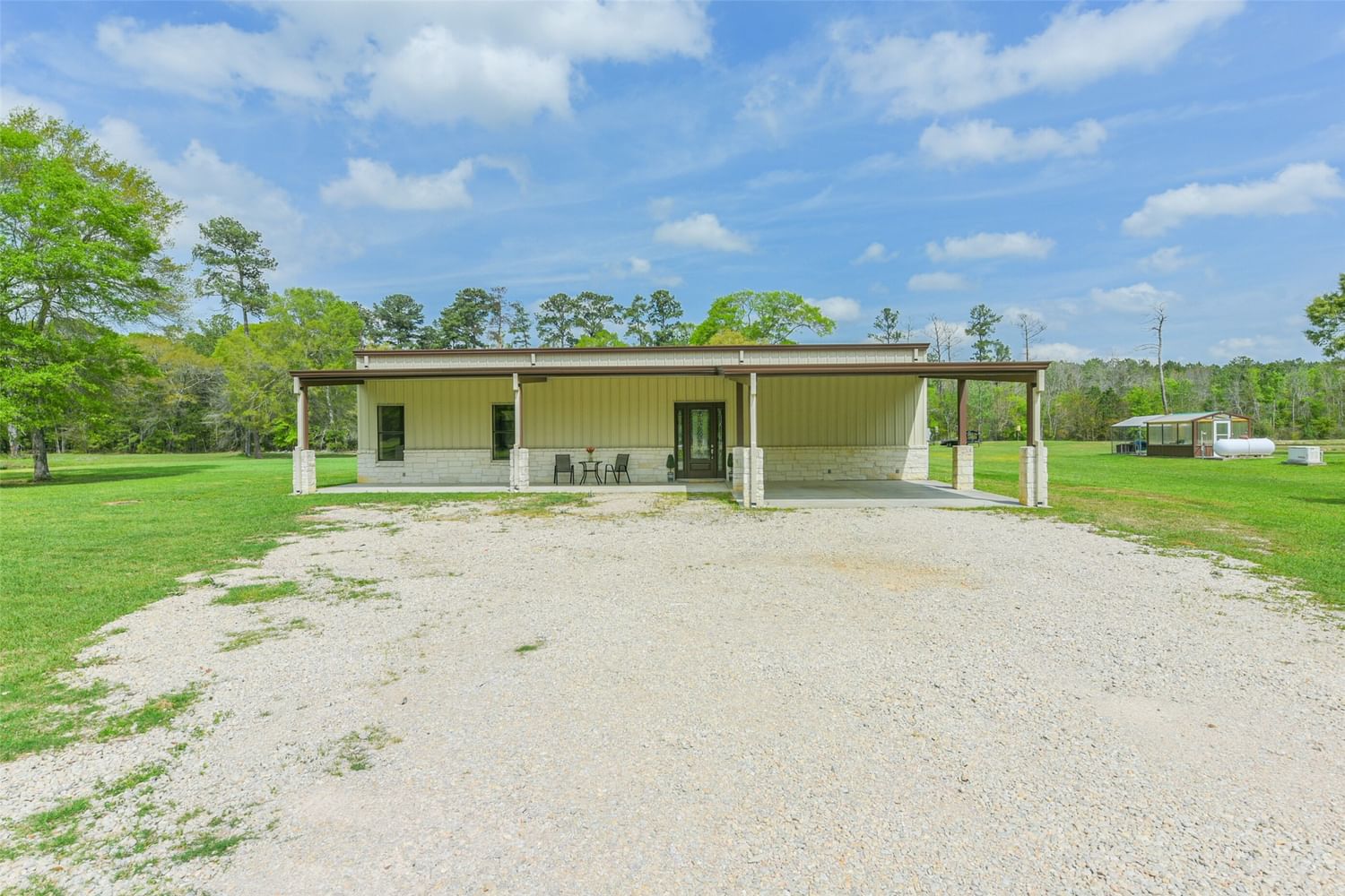 Real estate property located at 345 County Road 2222, Liberty, E K Davis, Cleveland, TX, US