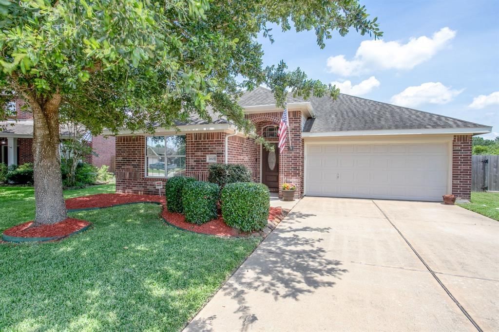 Real estate property located at 2603 Sandal, Brazoria, Autumn Lake Sec 1-2-3, Pearland, TX, US