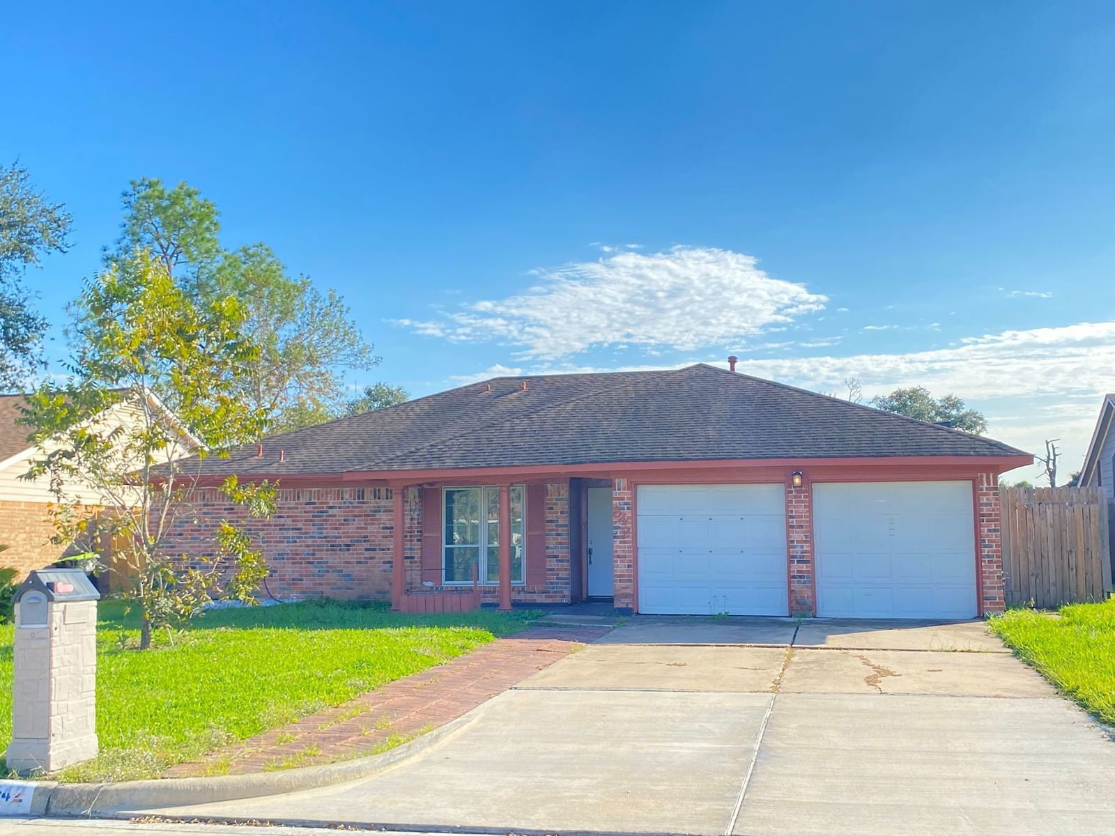 Real estate property located at 842 Robinwood, Fort Bend, Woodland West Sec 2, Stafford, TX, US