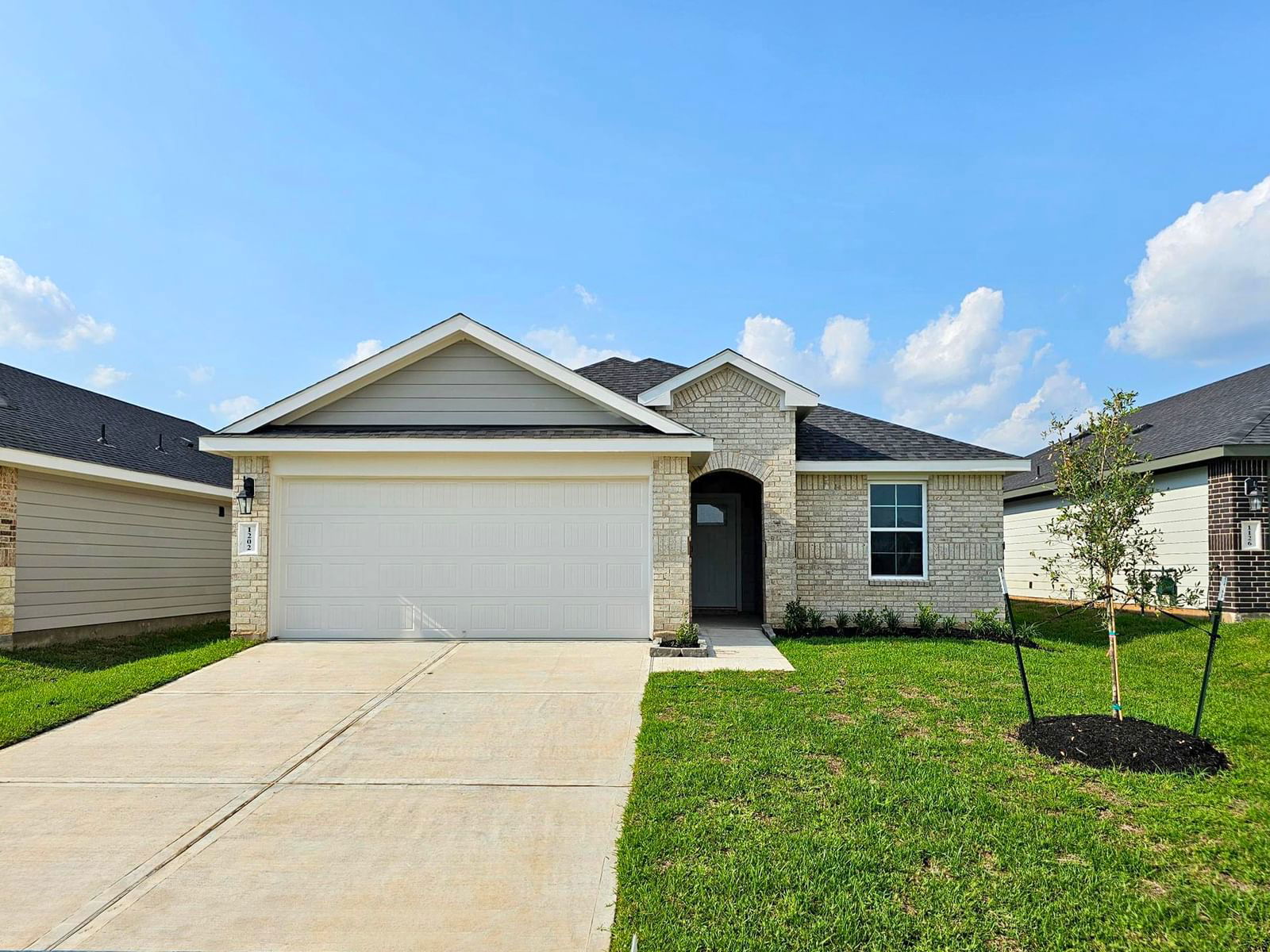 Real estate property located at 1219 Lucciola Lane, Fort Bend, Sorrento, Richmond, TX, US