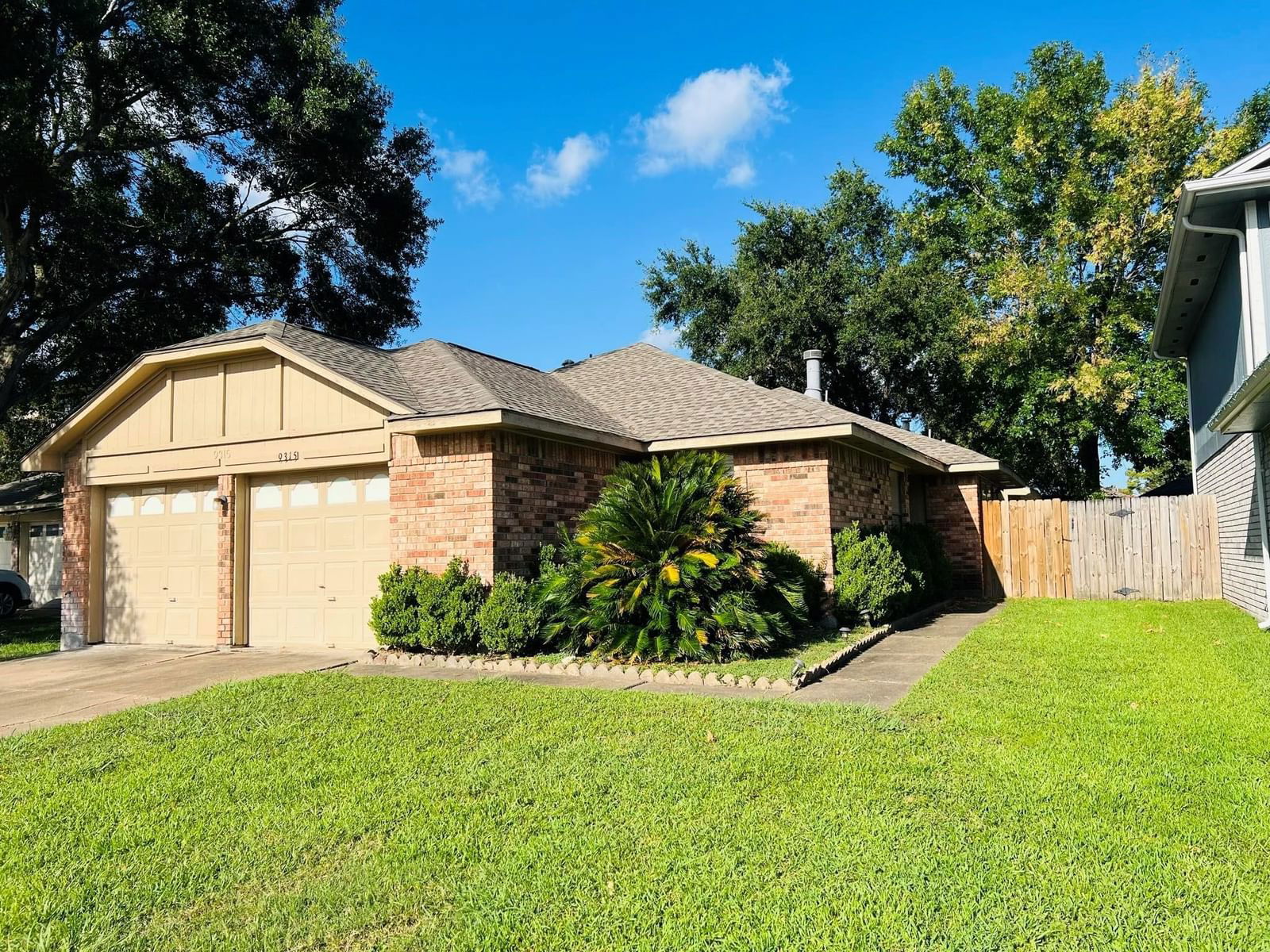 Real estate property located at 9315 Westacre, Fort Bend, Keegans Wood Sec 3, Houston, TX, US