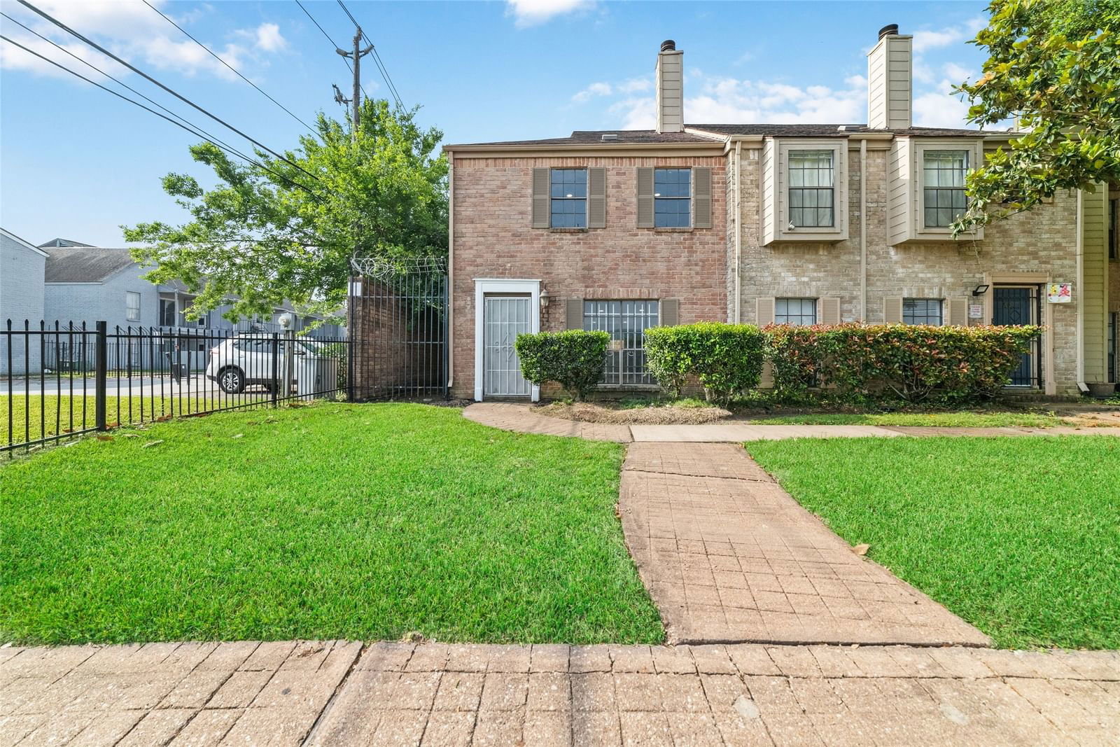 Real estate property located at 9901 Sharpcrest A5, Harris, Oxford Court T/H, Houston, TX, US