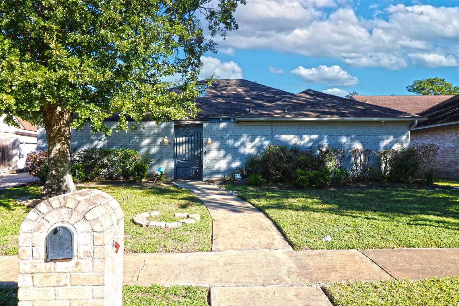 Real estate property located at 15902 Seven Springs, Harris, Bear Creek Village, Houston, TX, US