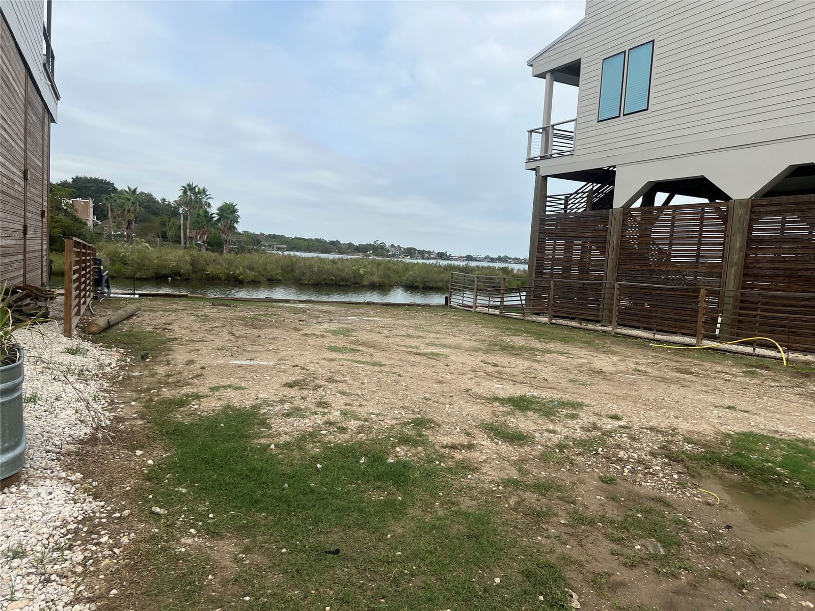 Real estate property located at 15 Cmdr Runco, Harris, Taylor Lake Place, Seabrook, TX, US