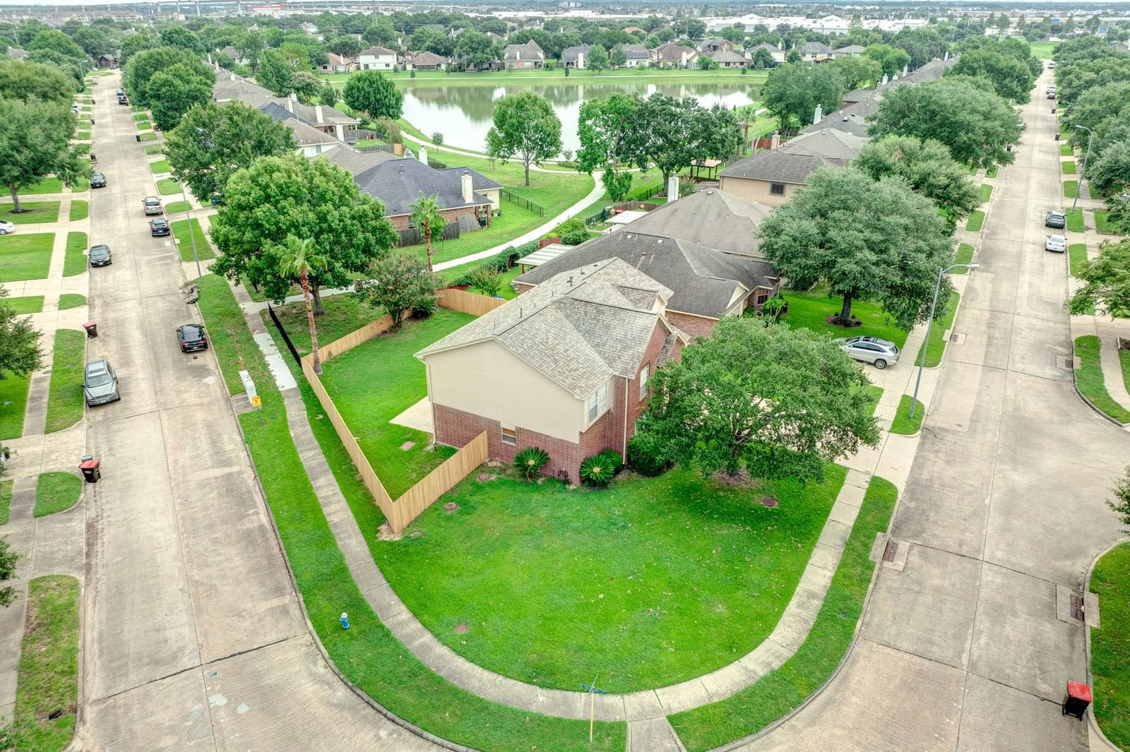 Real estate property located at 23210 Waterlake, Fort Bend, Westpark Lakes Sec 1, Richmond, TX, US