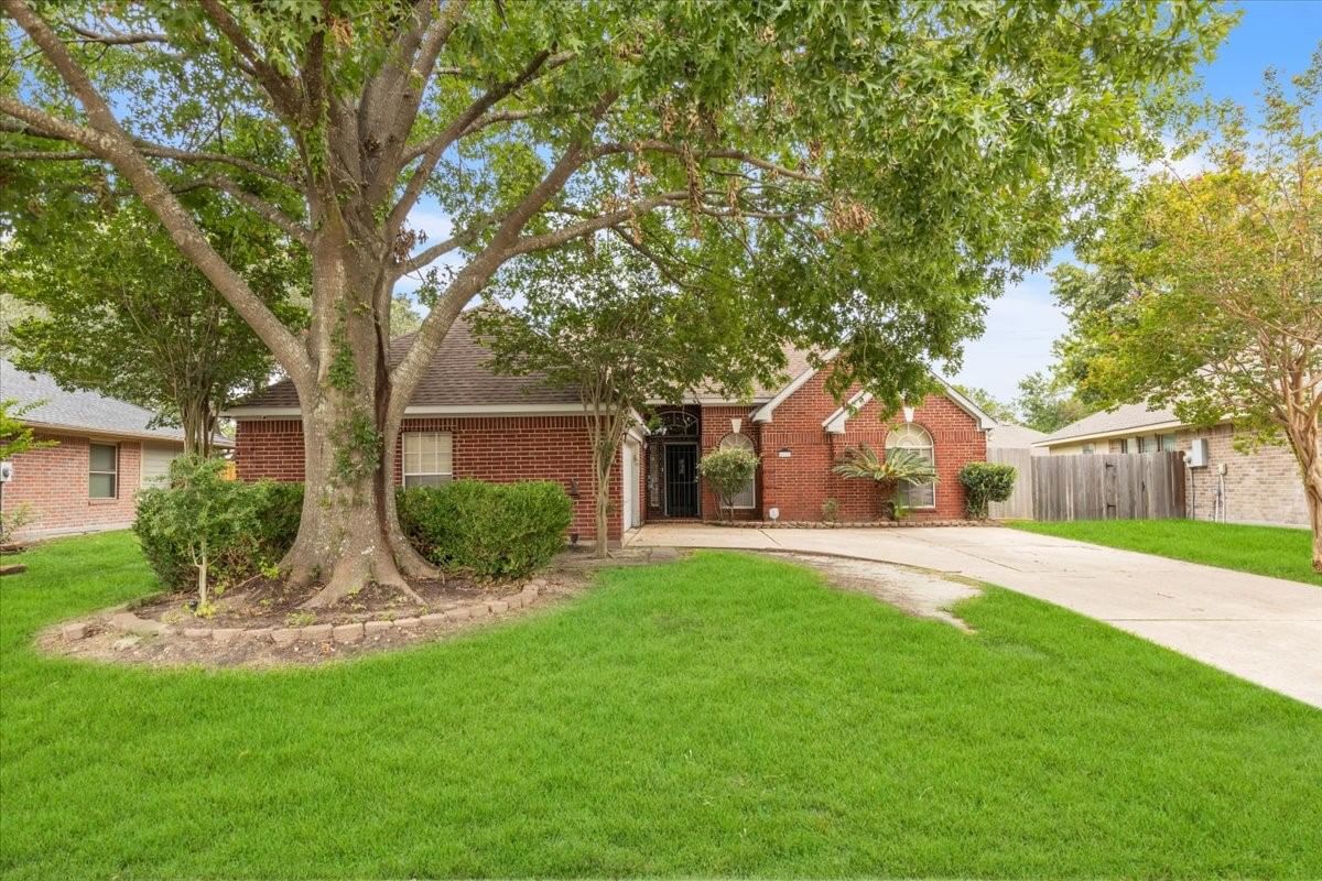 Real estate property located at 6127 Springhaven, Harris, Heather Ridge Village Sec 01, Houston, TX, US