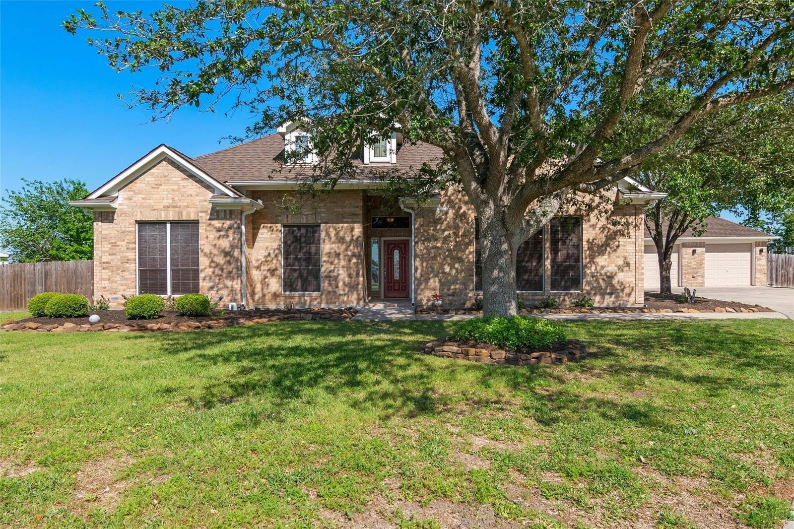 Real estate property located at 3022 Demi, Chambers, Crown Colony Sec 03 Ph 01, Mont Belvieu, TX, US