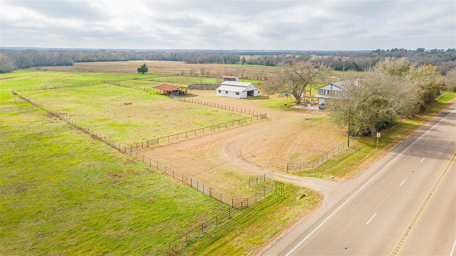 Real estate property located at 6728 Highway 21 E, Madison, Madisonville, TX, US