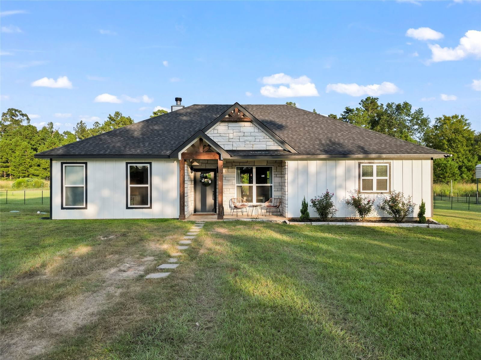 Real estate property located at 7795 Fm 355, Trinity, A0568 STEPHANES, CHARLES, Trinity, TX, US