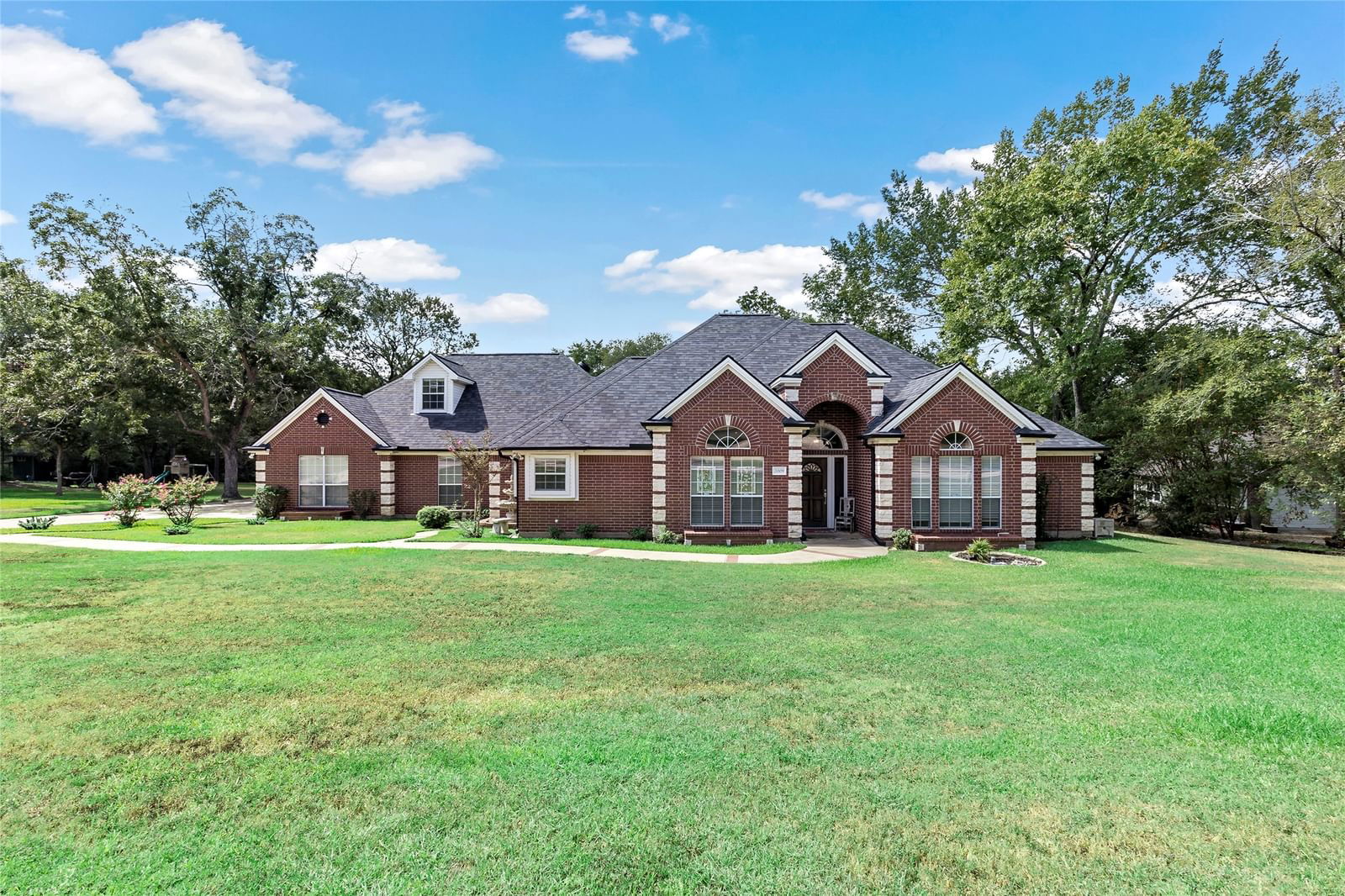 Real estate property located at 2009 Pinewood, Brazos, Rockwood Park Estates, Bryan, TX, US