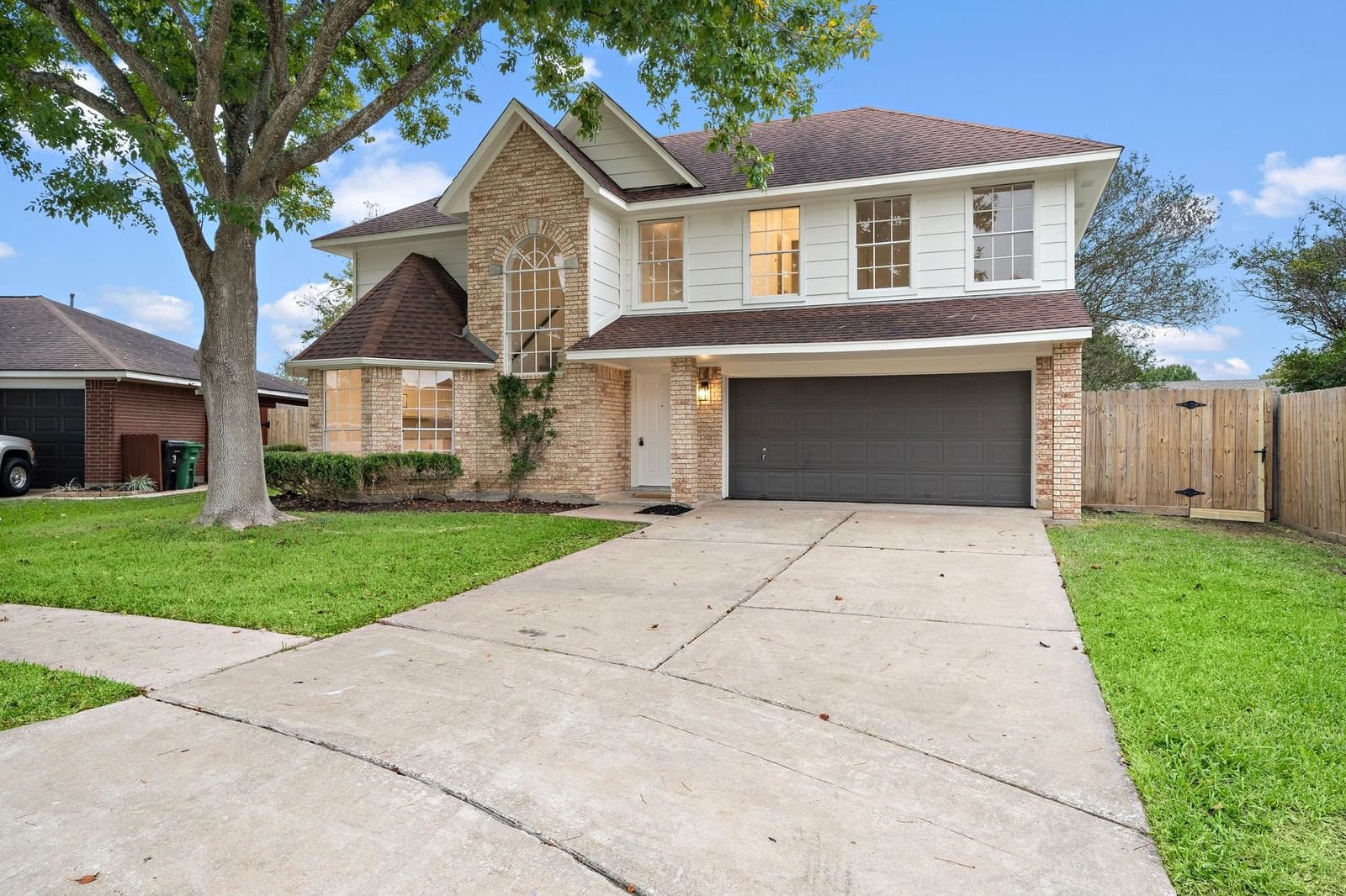 Real estate property located at 9407 Tree Bridge, Harris, Southbridge, Houston, TX, US