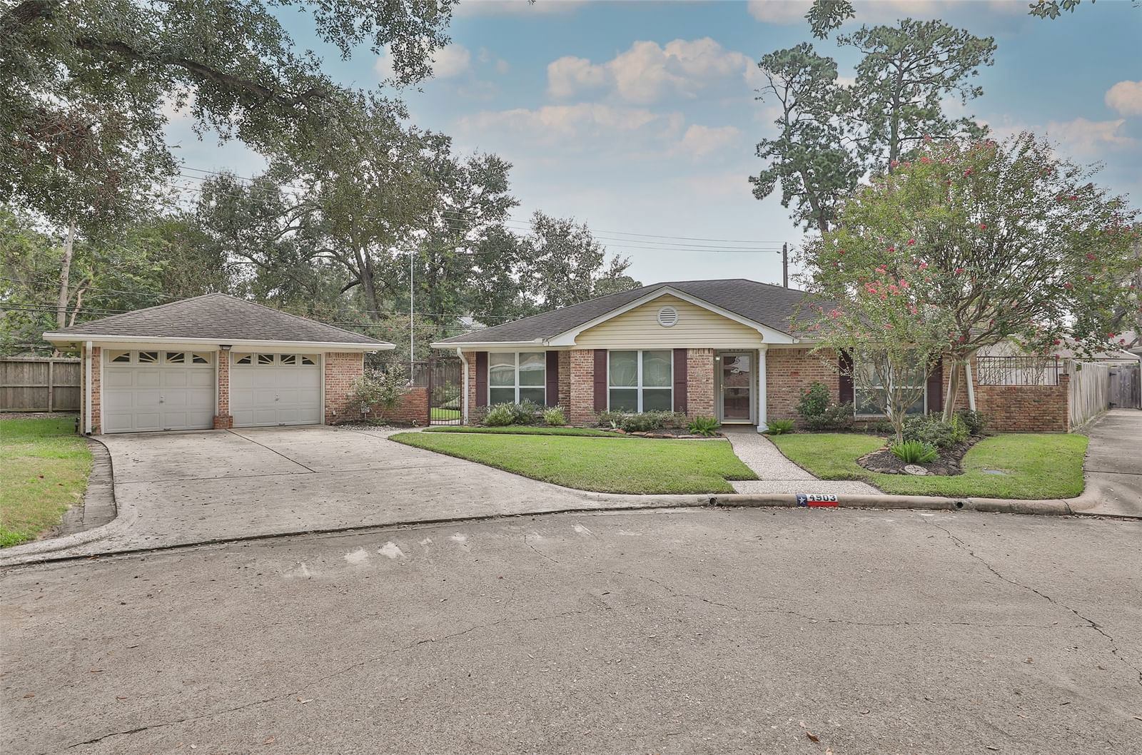 Real estate property located at 4903 Candlemist, Harris, Candlelight Plaza, Houston, TX, US